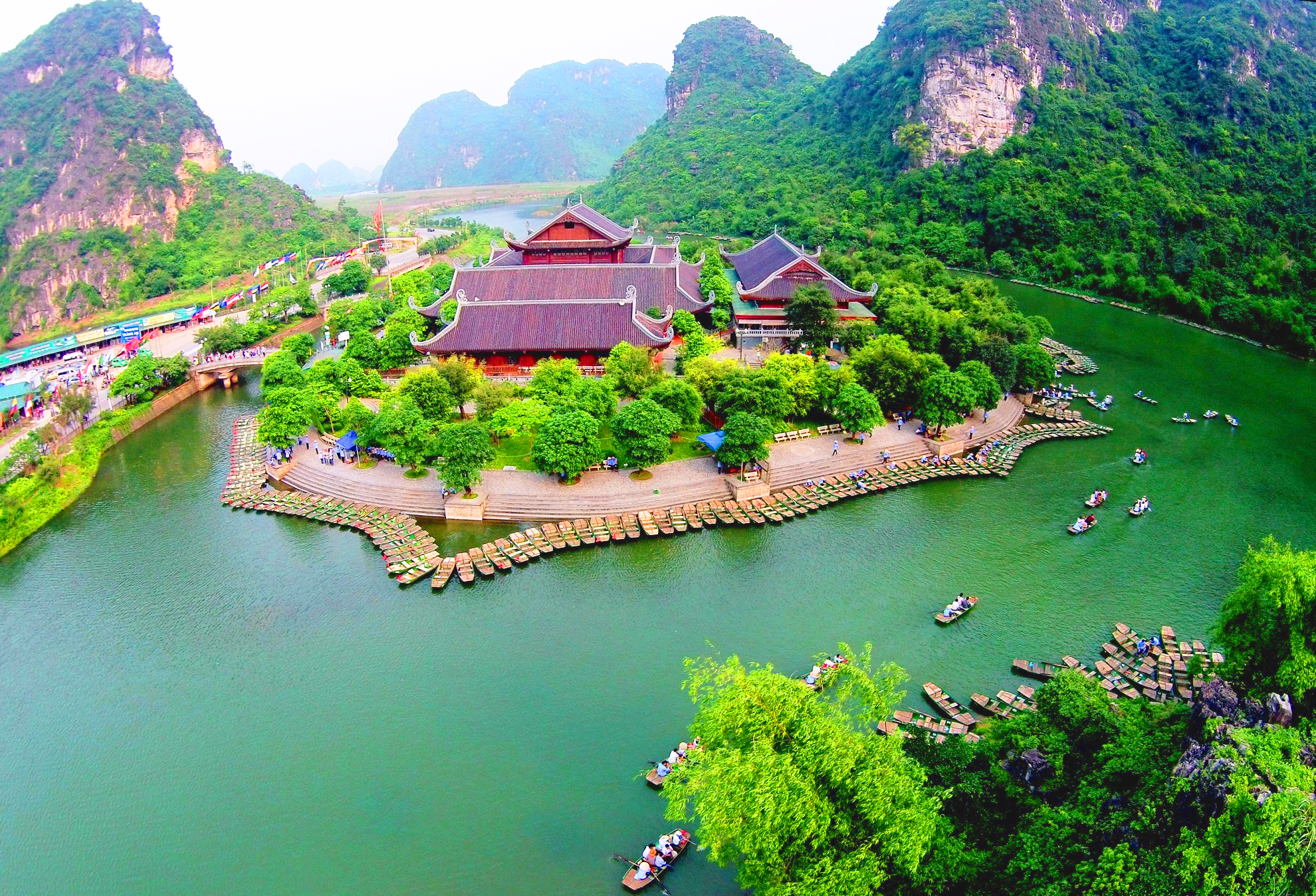 Hà Nội - Chùa Bái Đính - Tràng An - Hà Nội